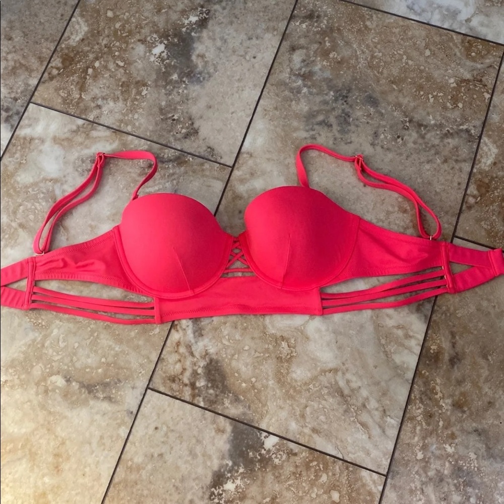 Beautiful two pieces swimwear sets 
Pink - Picture 4 of 7